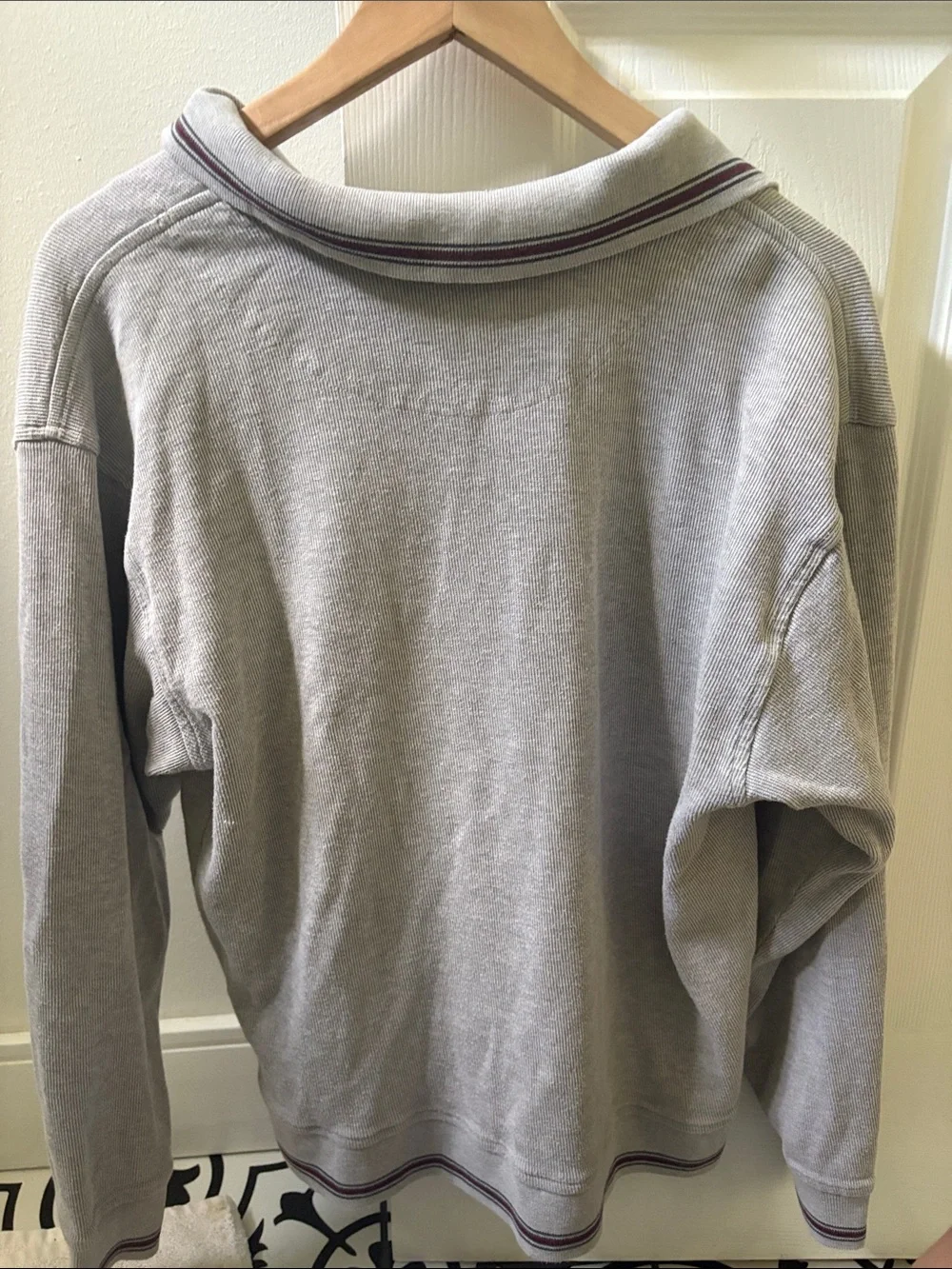 Banana Republic Men's Light Gray Zip Polo Sweater with Stripe Trim